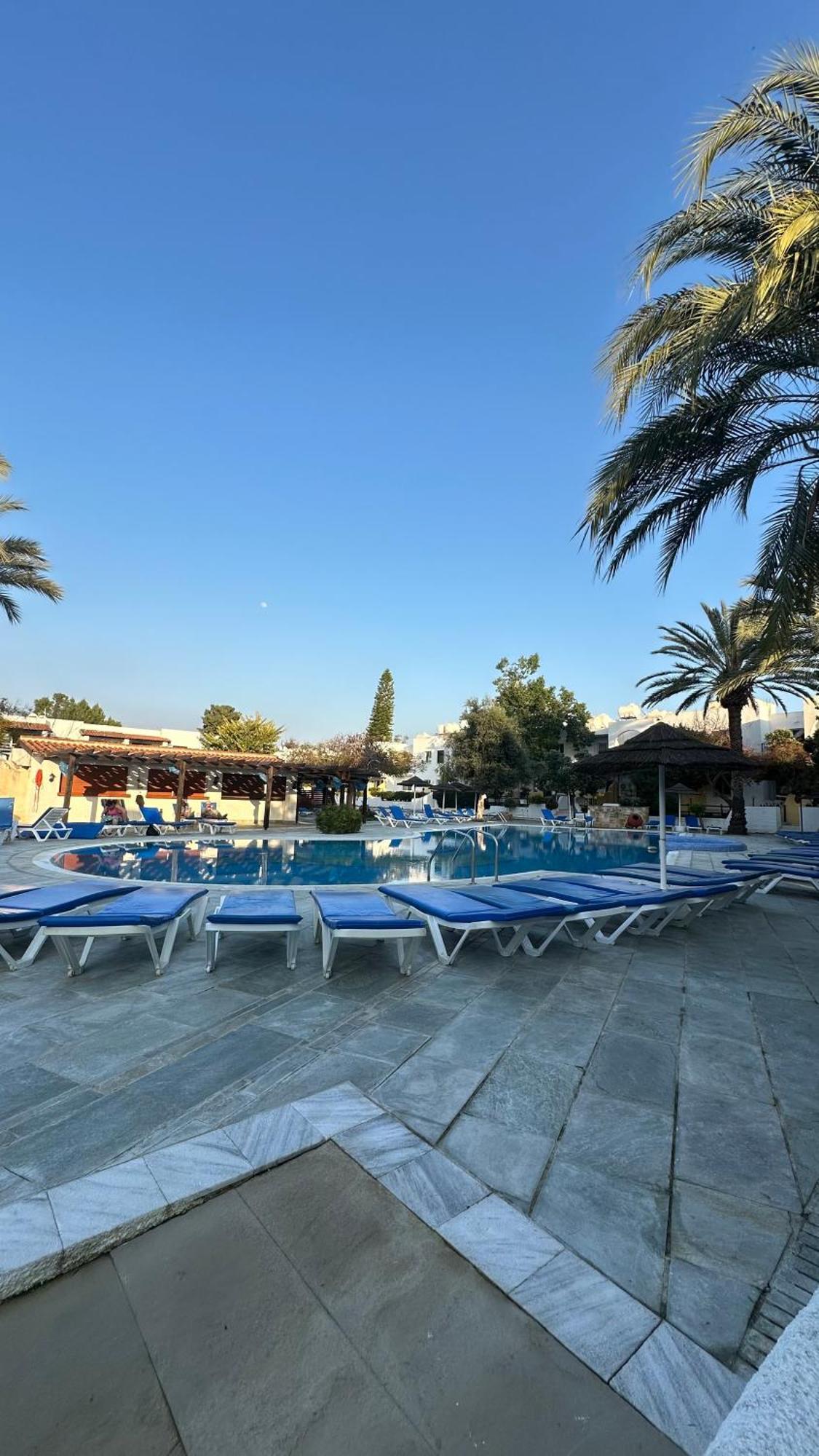 Paphos Gardens Studio Suite Kültér fotó